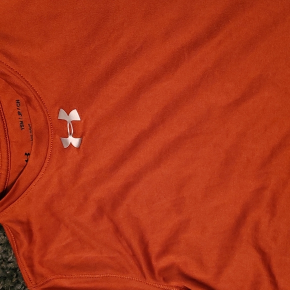 Under Armour Youth S rust tee - Picture 2 of 3
